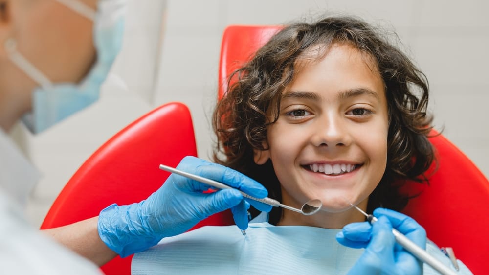 Child having a dental check up - Emergency Dental Tucson AZ